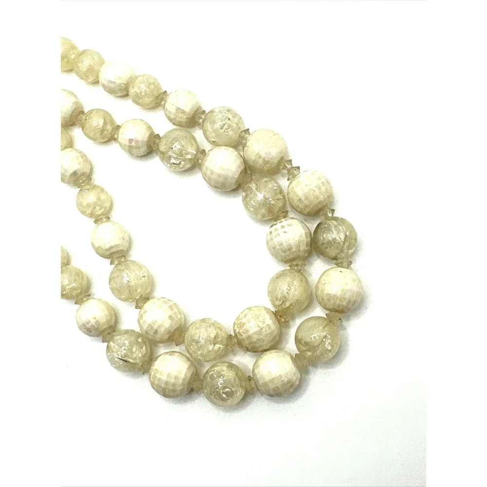 Vintage Coro Lucite Necklace Faceted Bead Cream Ivory Choker 16